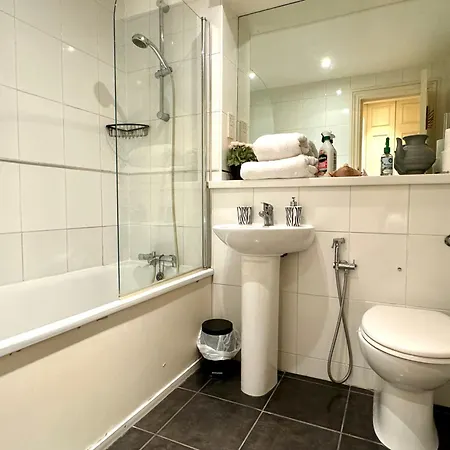 Lovely 2 Bedroom Apartment Central London By Wild Exterior photo