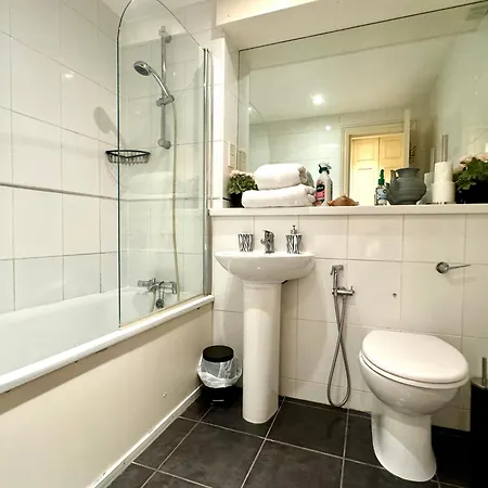 Lovely 2 Bedroom Apartment Central London By Wild Exterior photo