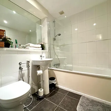 Lovely 2 Bedroom Apartment Central London By Wild Exterior photo